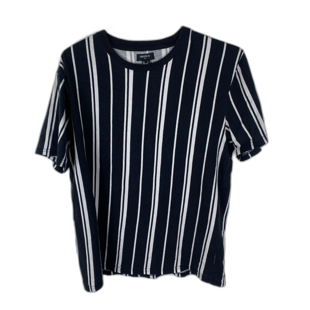 Forever 21 Men's Large Black and White Vertically Striped T-shirt